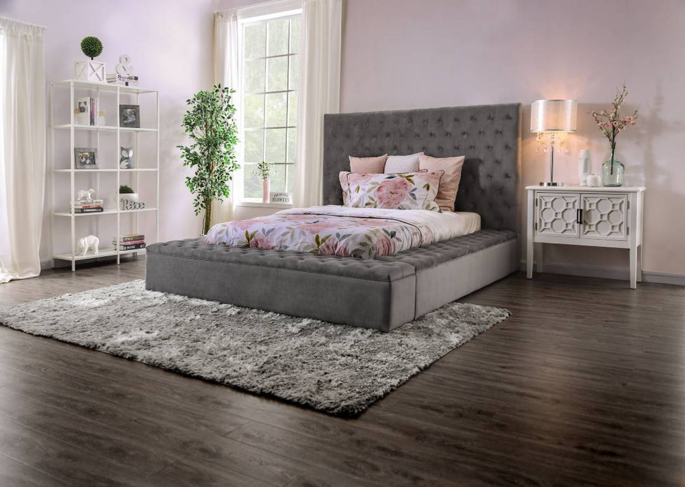 Bonnee Transitional Tufted Queen Platform Bed in Gray
